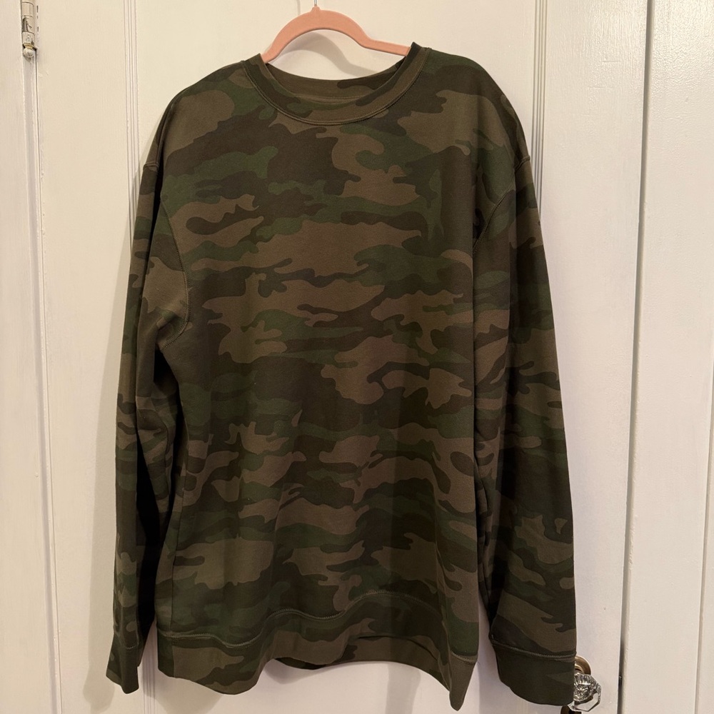 NWT Camouflage Crewneck
